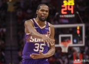 问鼎娱乐-关于杜兰特回归赛场，爆冷首场状态亮眼，公牛观众沸腾！的信息