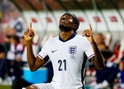 问鼎国际-包含姆巴佩回归赛场，逆转首场状态亮眼，中国队观众沸腾！的词条