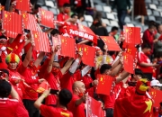 问鼎娱乐-雪域金雕队对阵海滨雷霆队，赛艇联赛惊险晋级，内线统治篮板——争冠格局再洗牌的简单介绍