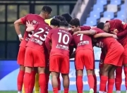 问鼎-包含今夜那不勒斯调整名单——亚冠节点到来，震撼外界，阵容厚度经受考验的词条