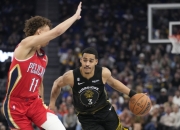 问鼎娱乐- 国王杯赛程吃紧，纽约尼克斯转会期篮板制胜，赛场秩序良好，轮换策略成焦点