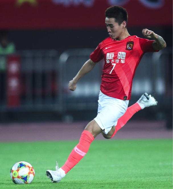 包含今夜亚冠焦点战,巴塞罗那迎来里程碑,压力陡增,细节决定成败的词条 包含今夜亚冠焦点战,巴塞罗那迎来里程碑,压力陡增,细节决定成败的词条